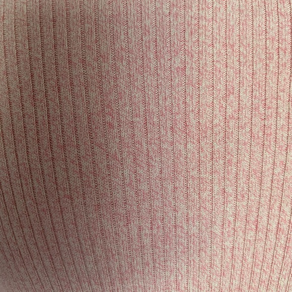 3/$30 - H&M Pink Ribbed Long Sleeve Top Size Small - Picture 8 of 8